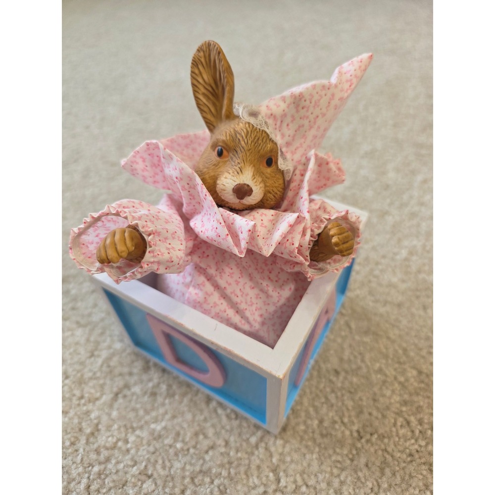 Willitts Melodies Peter Cottontail Musical Bunny ABC Block Figurine Pink vintg